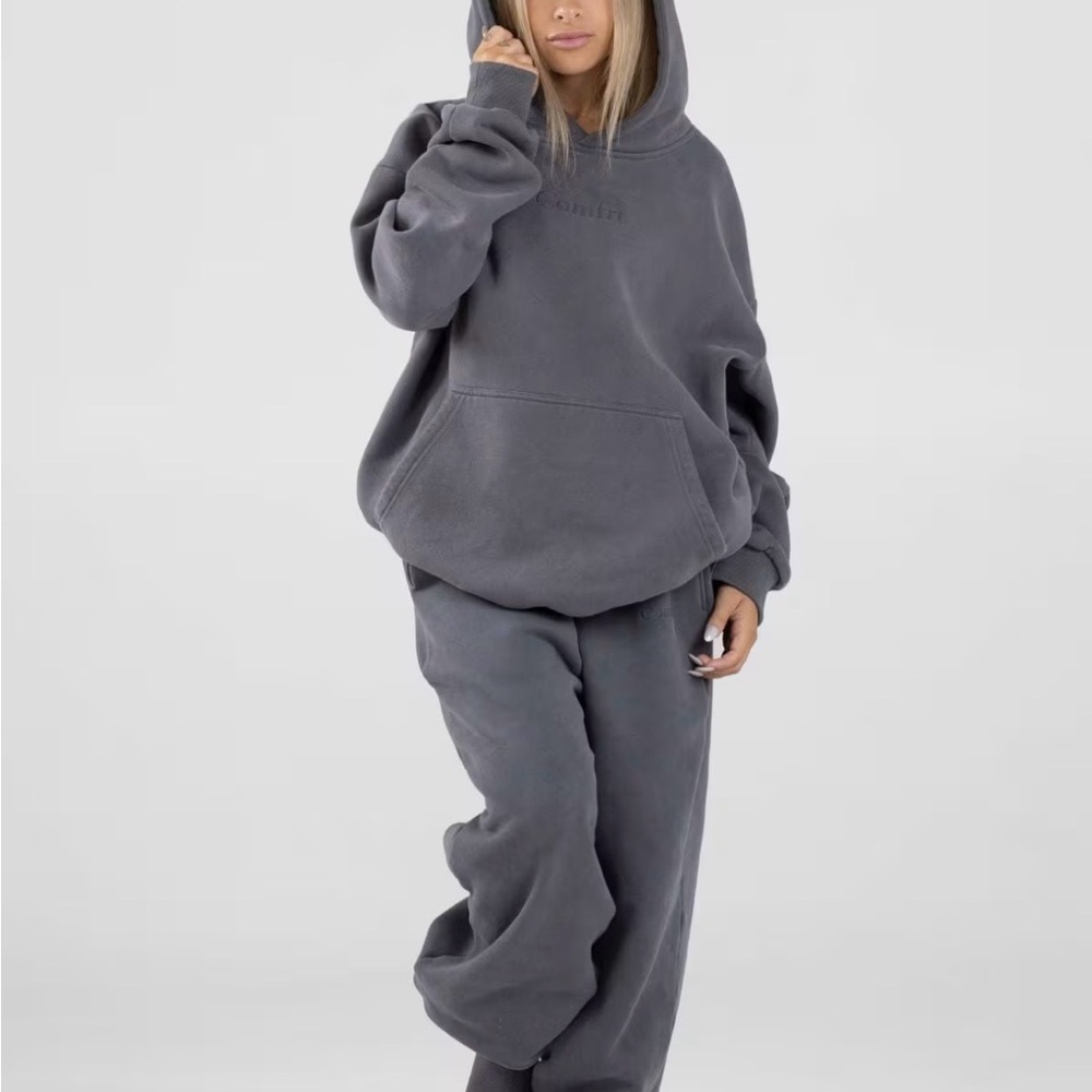 Comfrt Signature Hoodie in Steel Grey